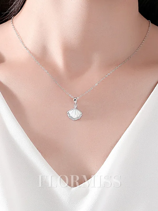 Charming Alloy With Rhinestone Necklaces(With Earrings)
