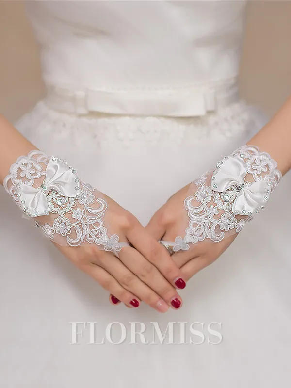 Chic Lace Bowknot Wedding Gloves