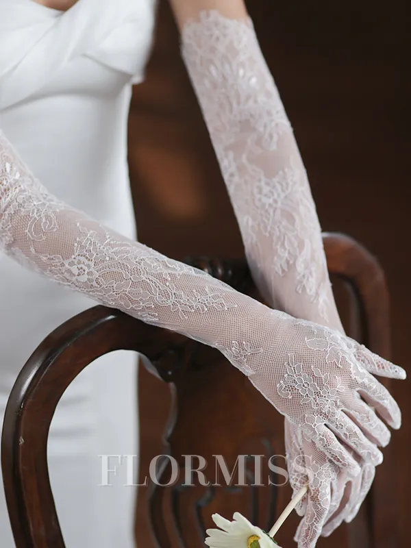 Delicate Lace Opera Length Wedding Gloves