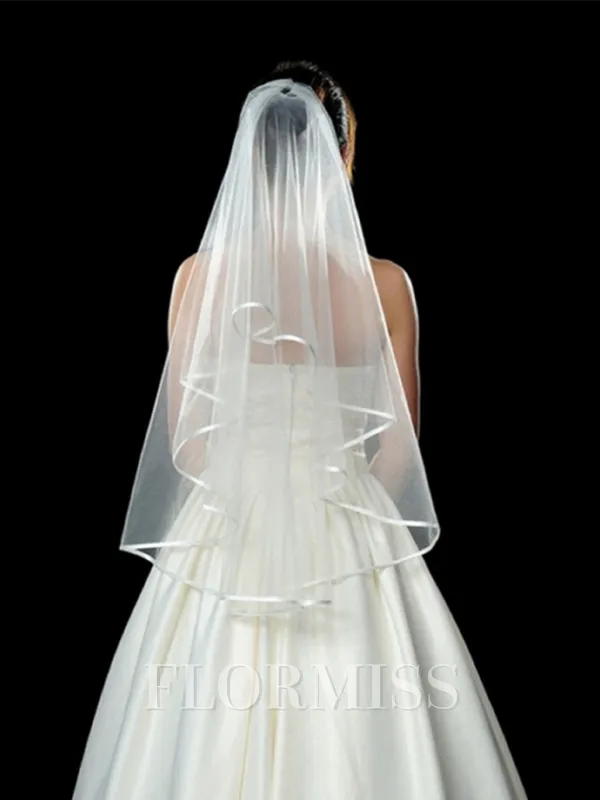 Elegant Tulle Wedding Veils