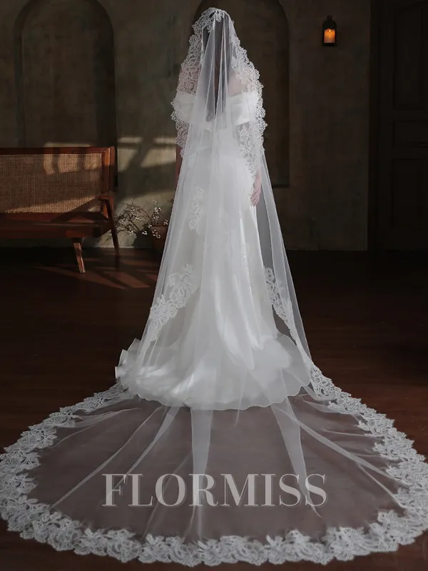Luxurious Tulle One-Tier Cathedral Bridal Veils