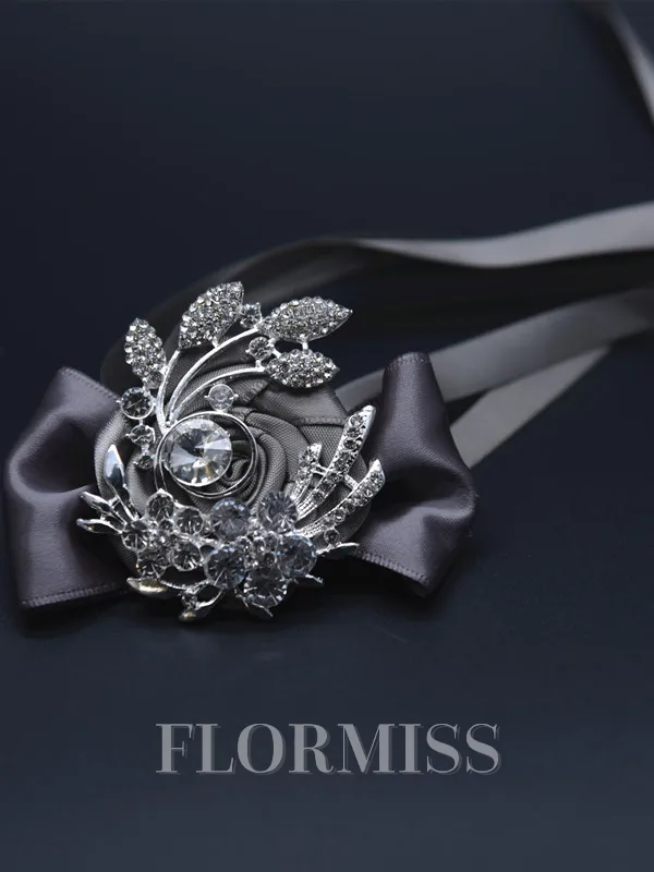 Classic Free-Form Cloth Wrist Corsage