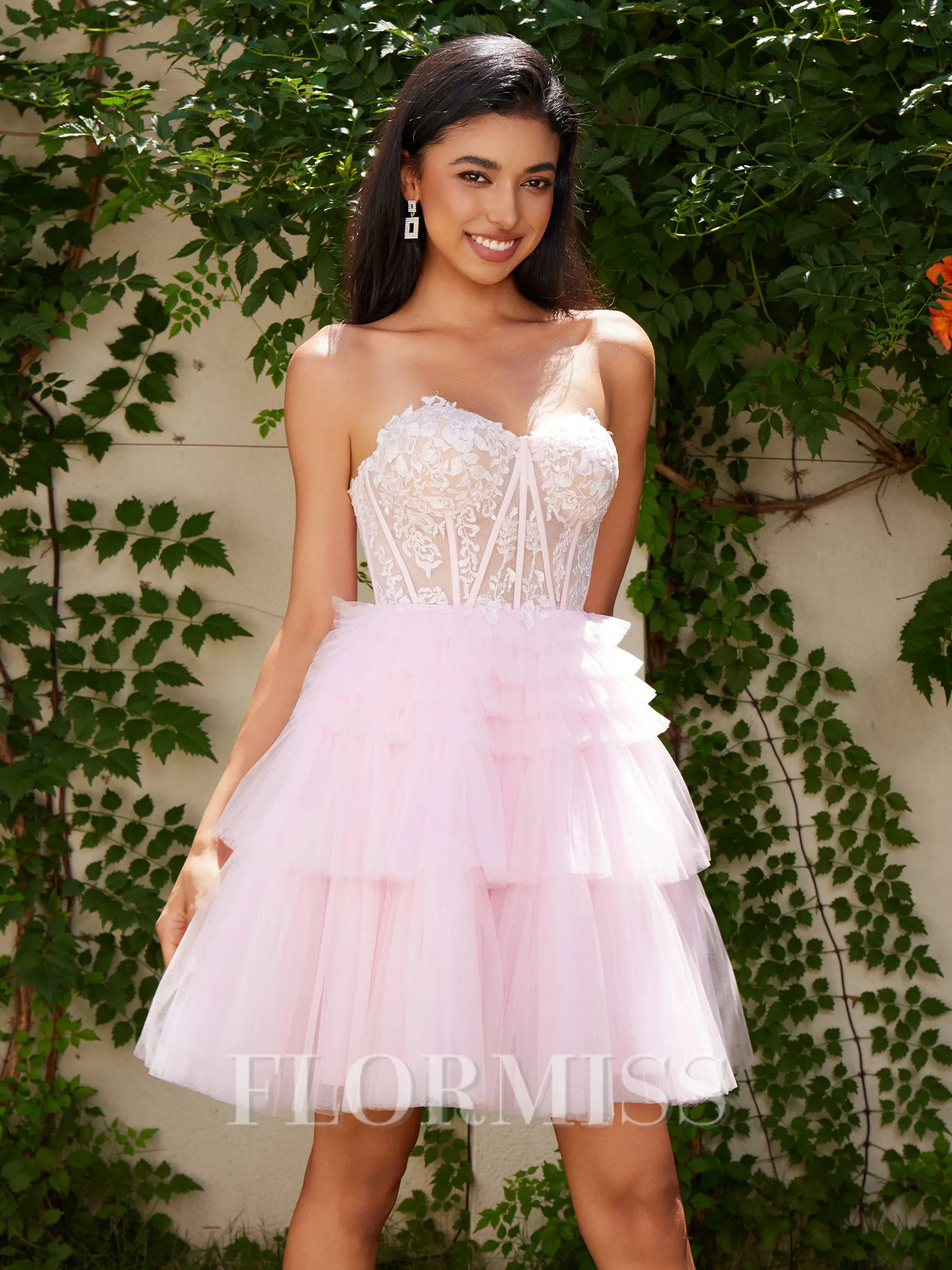 Ball-Gown Tulle Sweetheart Appliques Lace Corset Short/Mini Homecoming Dress