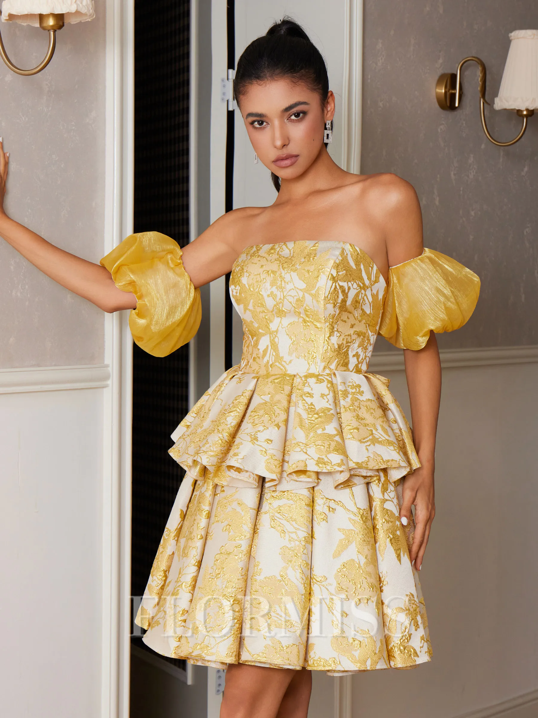 Ball-Gown Straight Short Sleeves Short/Mini Corset Homecoming Dress