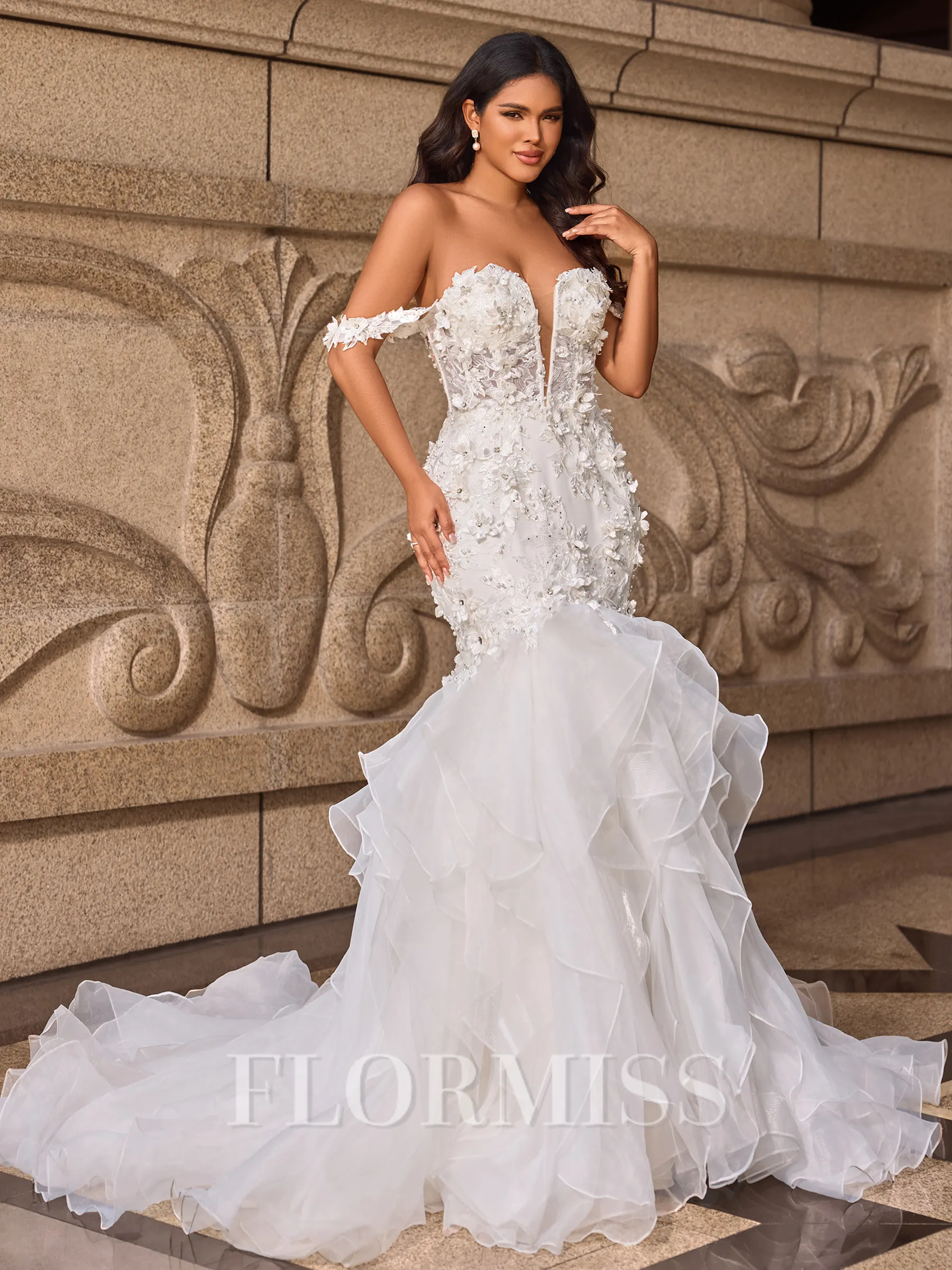 Trumpet/Mermaid Organza Off-the-Shoulder Sleeveless Court Train Wedding Dresses