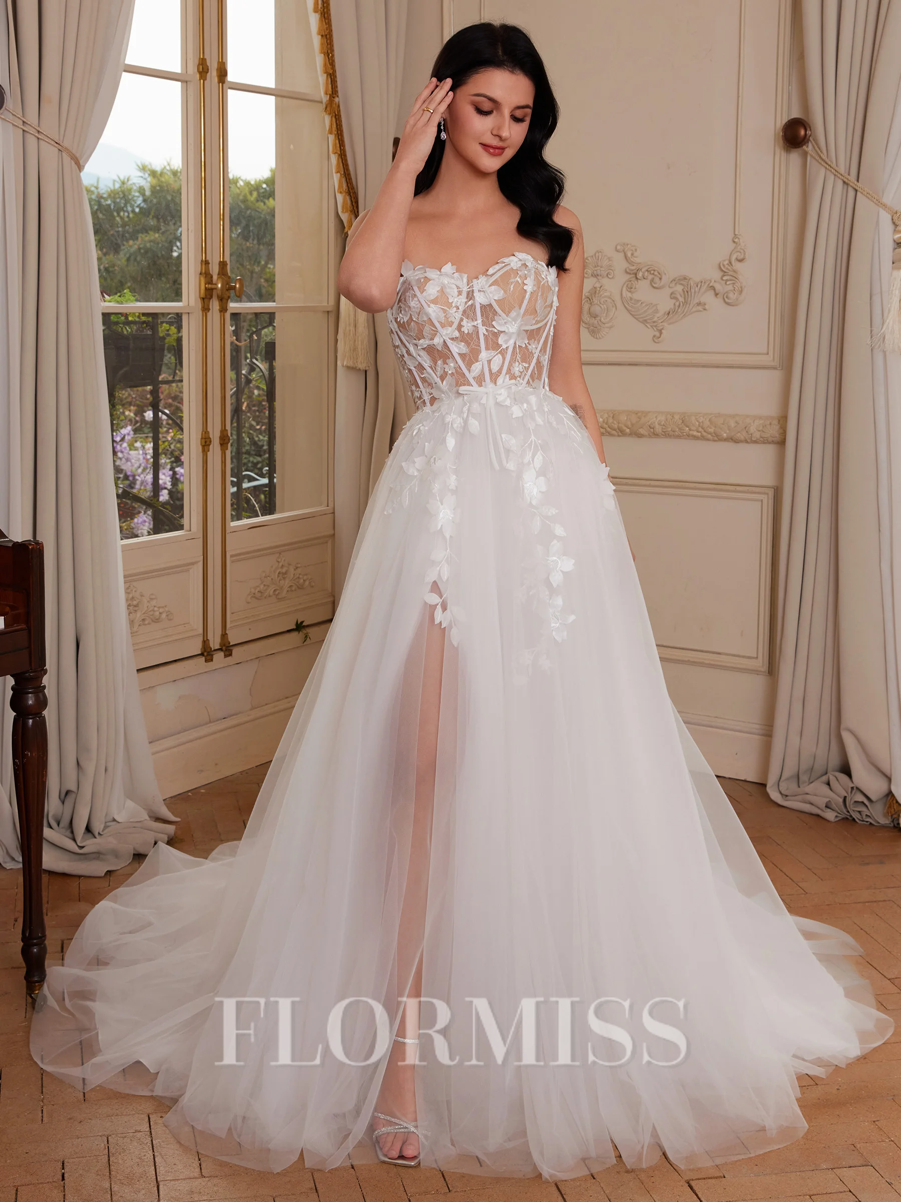 A-line Sweetheart Appliques Lace Court Train Tulle Corset Wedding Dress