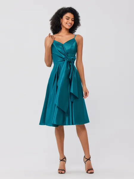 A-Line/Princess Silk Like Satin Ruffles Spaghetti Straps Sleeveless Knee-Length Bridesmaid Dresses