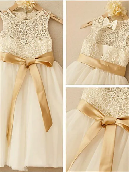 A-Line/Princess Scoop Knee-Length Tulle Flower Girl Dresses With Belt/Sash