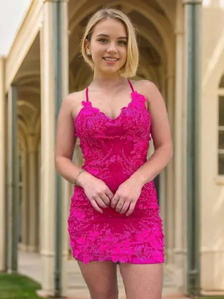 Sheath V-neck Appliques Lace Short/Mini Tulle Homecoming Dress