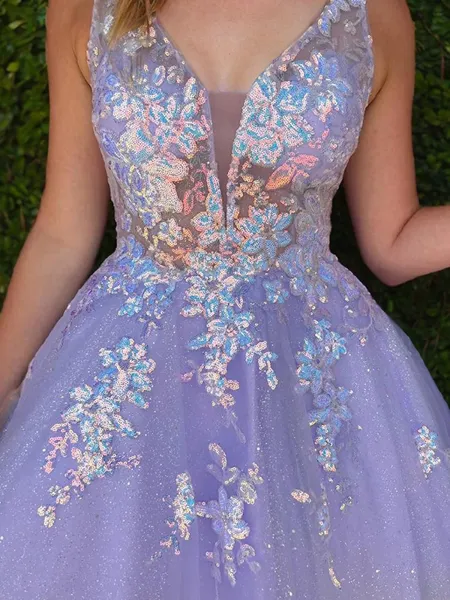 A-line V-neck Appliques...