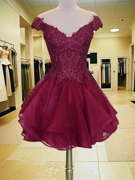 A-Line/Princess V-neck Short/Mini Organza Homecoming Dress With Beading