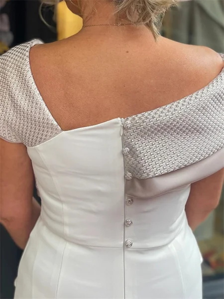 Sheath One-Shoulder Ruffles...