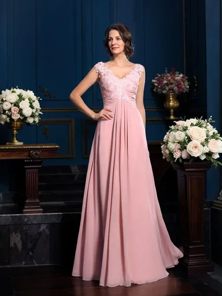 A-Line/Princess V-neck Floor-Length Chiffon Mother of the Bride Dresses With Appliques Lace