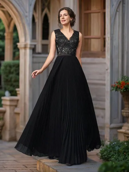 A-Line/Princess V-neck Floor-Length Chiffon Mother of the Bride Dresses With Lace