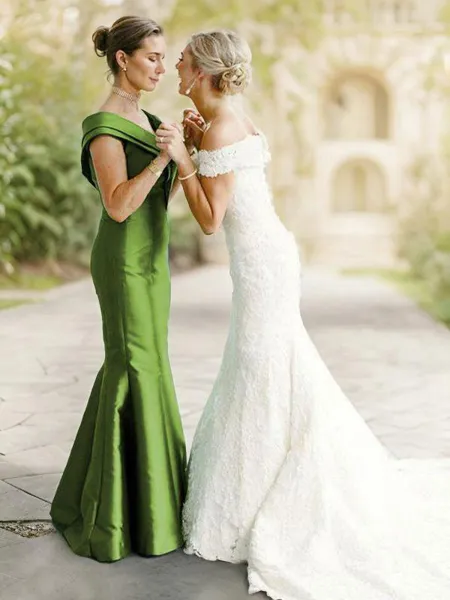 Sheath/Column V-neck Floor-Length Satin Mother of the Bride Dresses With Ruffles