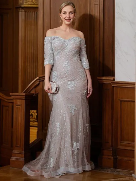 Sheath/Column Off-the-Shoulder Sweep Train Lace Applique Mother of the Bride Dresses