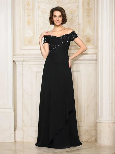 A-Line/Princess Off-the-Shoulder Sweep Train Chiffon Mother of the Bride Dresses With Appliques Lace