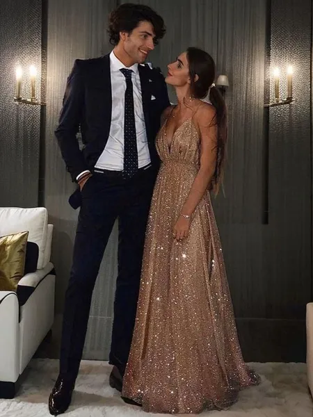 A-Line/Princess V-neck Floor-Length Tulle Prom Dress