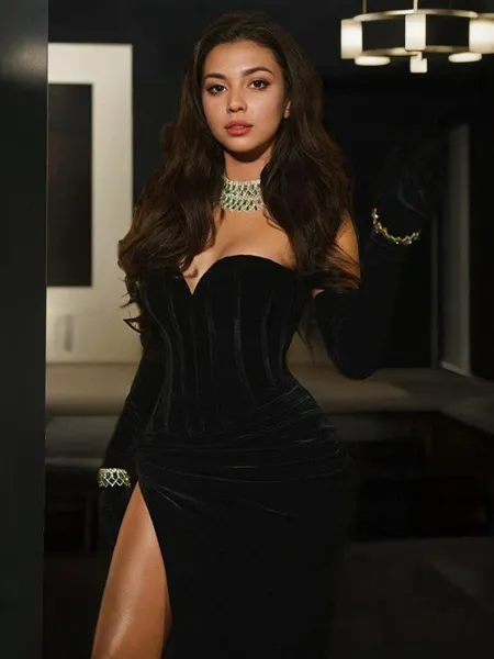 Sheath/Column Sweetheart...