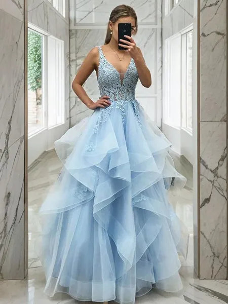 A-Line/Princess V-neck Floor-Length Tulle Prom Dress