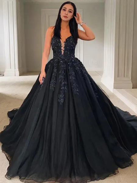 Ball Gown V-neck Court...