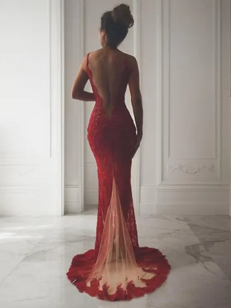 Trumpet/Mermaid V-neck...