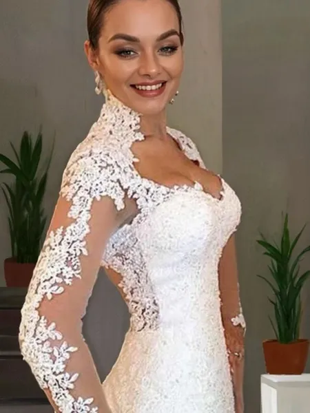 Trumpet/Mermaid V-neck Sweep Train Lace Wedding Dresses With Appliques Lace