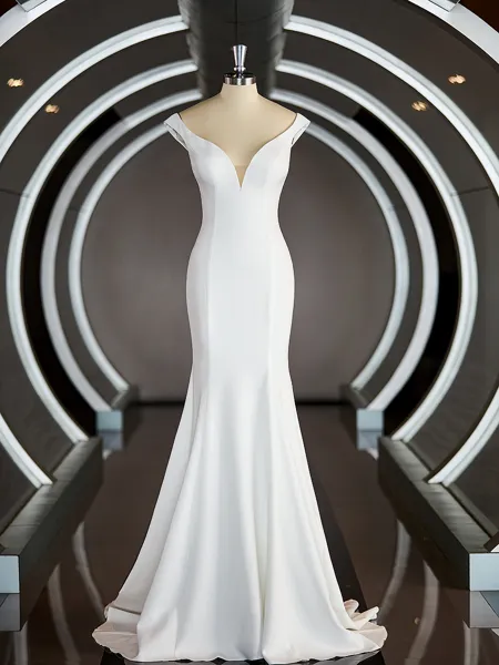 Trumpet/Mermaid V-neck Chapel Train Stretch Crepe Wedding Dresses with Ruffles