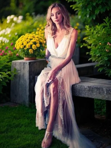 A-Line/Princess V-neck...