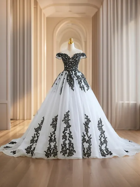 Ball-Gown Sweetheart Court Train Tulle Sleeveless Crossed Straps Wedding Dresses