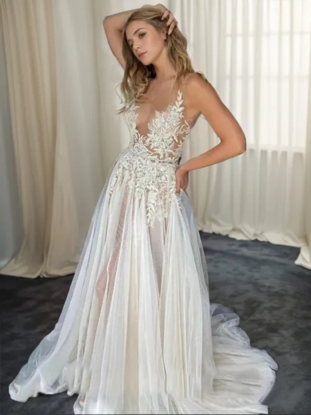 A-line Appliques Lace Court Train Tulle Wedding Dress