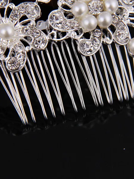 Fashionable Flowers Alloy...