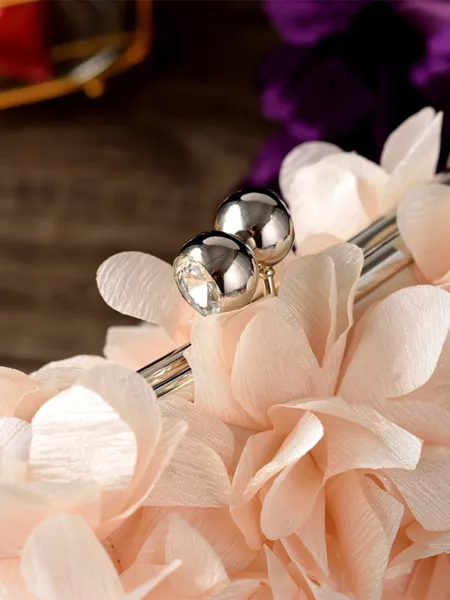 Exquisite Silk With Flower...