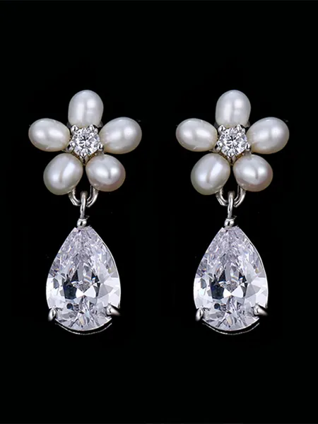 Pretty Metal With Rhinestone Earrings