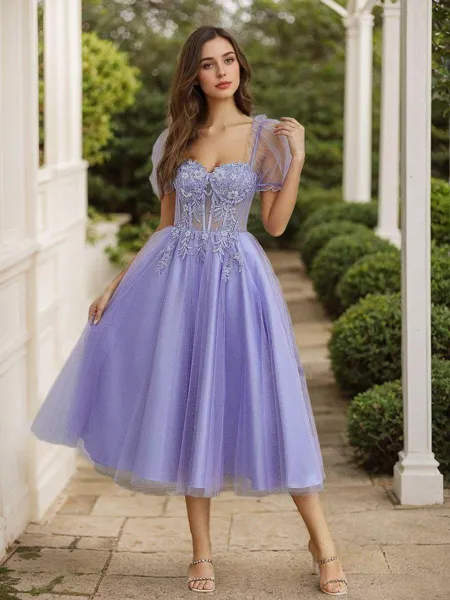 A-Line/Princess Lace Applique Sweetheart Short Sleeves Tea-Length Dresses