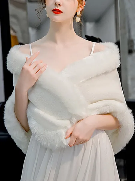 Graceful Polyester Wedding...