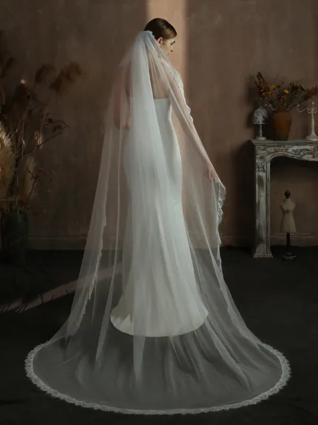 Luxurious Tulle One-Tier...