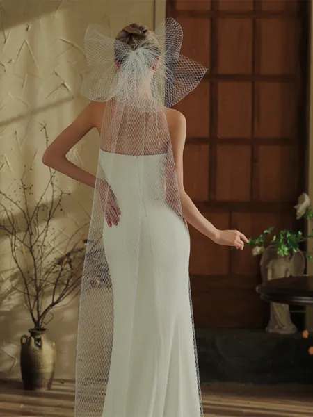 Elegant Tulle One-Tier...