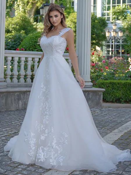 A-line/Princess Lace Sweetheart Sleeveless Sweep Train Wedding Dress