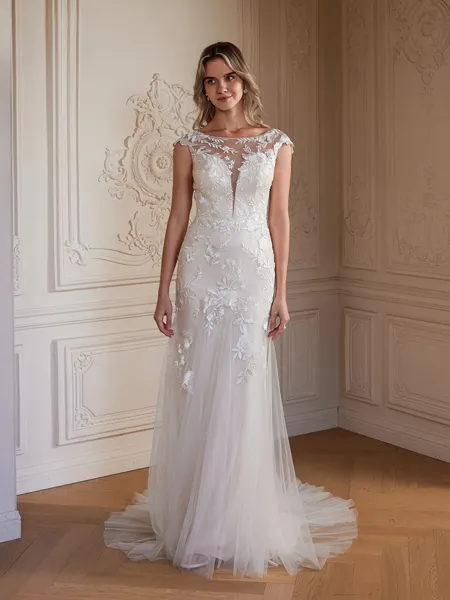 Sheath/Column Tulle Lace Scoop Sleeveless Court Train Wedding Dresses