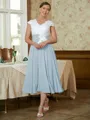 A-Line/Princess V-neck Tea-Length Chiffon Mother of the Bride Dresses With Lace