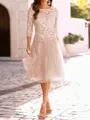 A-Line/Princess Scoop Knee-Length Tulle Mother of the Bride Dresses With Lace Applique