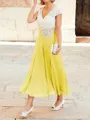 A-Line/Princess V-neck Tea-Length Chiffon Mother of the Bride Dresses With Lace Applique