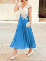 A-Line/Princess V-neck Tea-Length Chiffon Mother of the Bride Dresses With Lace Applique