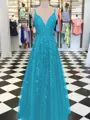 A-Line/Princess V-neck Floor-Length Tulle Prom Dress With Appliques Lace