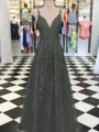 A-Line/Princess V-neck Floor-Length Tulle Prom Dress With Appliques Lace
