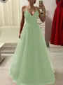 A-Line/Princess Spaghetti Straps Floor-Length Tulle Prom Dress With Appliques Lace