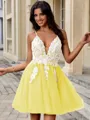 A-line V-neck Appliques Lace Short/Mini Tulle Homecoming Dress