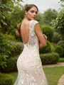 Sheath/Column Tulle Lace Scoop Sleeveless Court Train Wedding Dresses