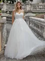 A-line/Princess Tulle Sweetheart Sleeveless Sweep Train Wedding Dress